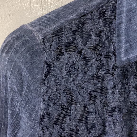 William Rast Lace slim-fitting Long sleeve Blue button down woman’s shirt Sz XS - Picture 6 of 12